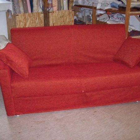 Aufpolsterungen von einer Couch